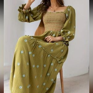 Nwot floral maxi dress